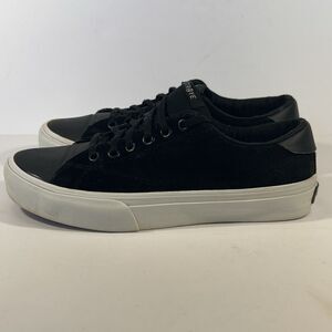STRAYE SKATE SHOES Womens 9.5 Mens 8 Black Suede Stanley